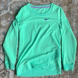 Nike DriFit Pullover Sweatshirt